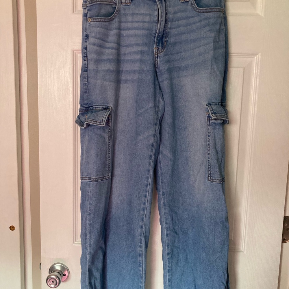American Eagle Outfitters Light Blue Relaxed Jeans